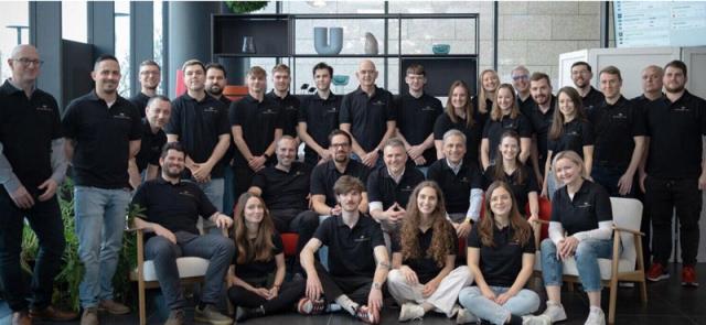 11_beyondtech-team.jpg