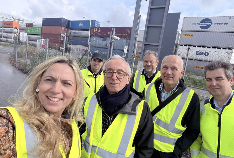 Führung durch den Container-Terminal