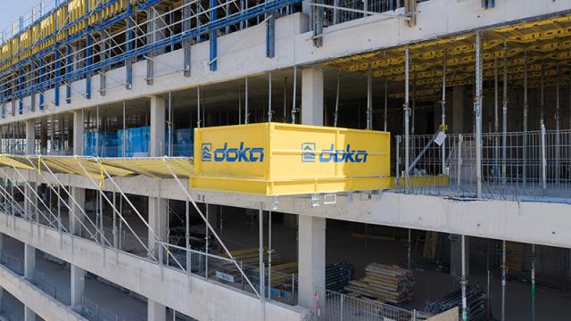 Ausfahrbühne_Baustelle_in_Budapest_c_Doka.jpg
