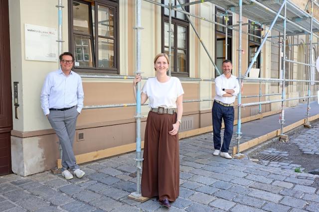 Klimastadtrat Jürgen Czernohorszky, Wohnbau-Stadträtin Elke Hanel-Torsch und Gregor Puscher, Geschäftsführer des wohnfonds_wien 