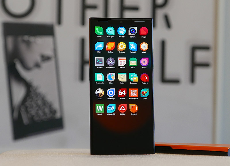 JollaPhone_appgrid.jpg