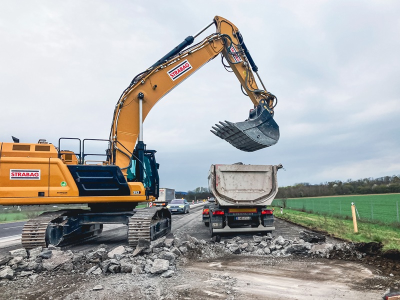 ECI light und Recyclingasphalt auf der Südautobahn