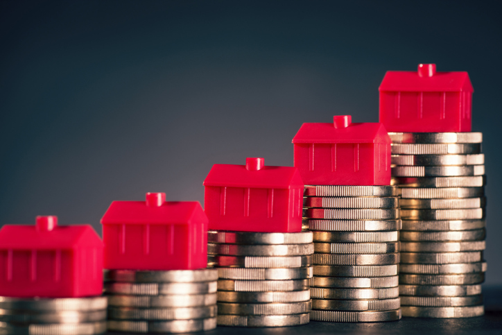 Im Jahresvergleich teurer,  im Monatsvergleich billiger