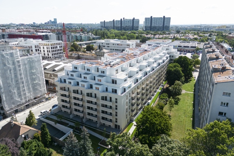 Hallmann verkauft SÜBA AG
